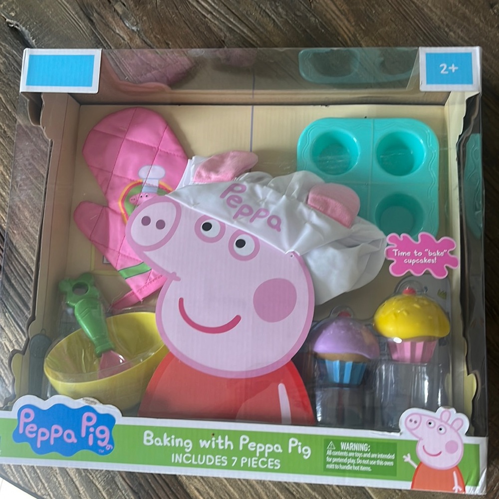 Peppa pig baking with Peppa New